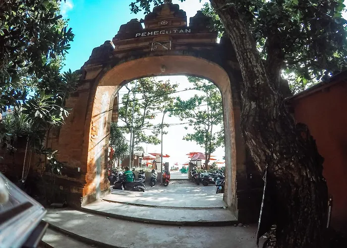 Seminyak Beach Tropical Hideaway Apartment